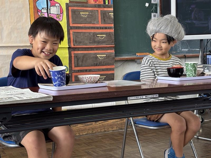 Da3371afd14448bcb8942d88b54eb0a4